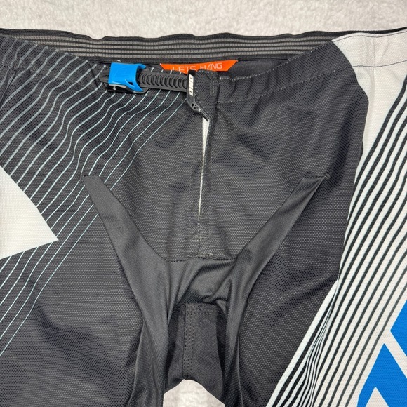 ONE INDUSTRIES Gamma DH Czar Black White Motocross MTB Shorts Men's Size 36 - Picture 2 of 8